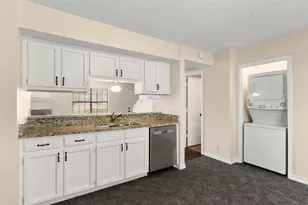 716 W Mulberry St, Denton, TX 76201 - Photo 9