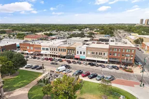 716 W Mulberry St, Denton, TX 76201 - Photo 29