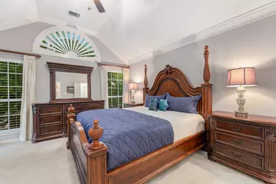 8707 Stonecrest Drive, Irving, TX 75063 - Photo 15