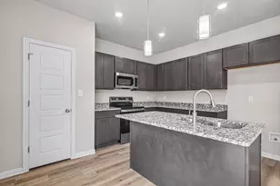 600 Paradise St, Fort Worth, TX 76111 - Photo 11