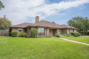 328 Hollie Cir, Sulphur Springs, TX 75482 - Photo 1