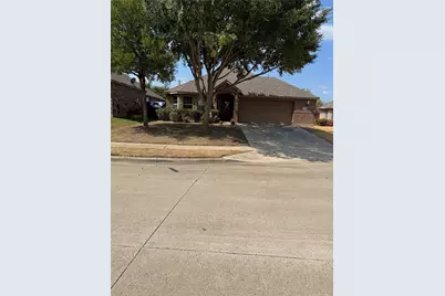 8772 Regal Royale Drive, Fort Worth, TX 76108 - Photo 3