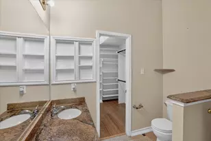 3041 Meadowbrook Dr, Grand Prairie, TX 75052 - Photo 17