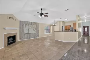 3041 Meadowbrook Dr, Grand Prairie, TX 75052 - Photo 13