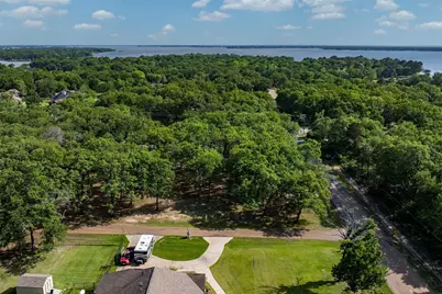 104 Lark Drive, Enchanted Oaks, TX 75156 - Photo 11
