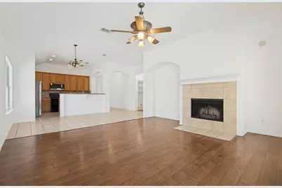 536 Cross Ridge Circle N, Fort Worth, TX 76120 - Photo 11