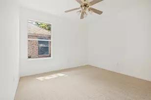 536 Cross Ridge Cir N, Fort Worth, TX 76120 - Photo 21