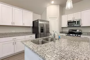 704 Big Bnd Pkwy, Princeton, TX 75407 - Photo 7