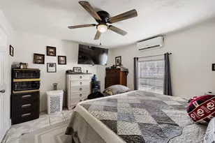400 S 3rd St, Grandview, TX 76050 - Photo 21