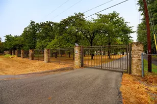 12960 Gantt Rd E, Azle, TX 76020 - Photo 19