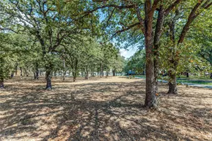 12960 Gantt Rd E, Azle, TX 76020 - Photo 19