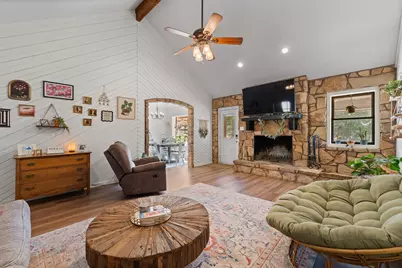 312 Trailwood Drive, Joshua, TX 76058 - Photo 9