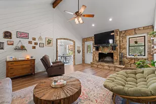 312 Trailwood Dr, Joshua, TX 76058 - Photo 9