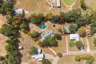 312 Trailwood Dr, Joshua, TX 76058 - Photo 7