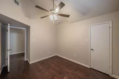 6402 Valleybrooke Court, Arlington, TX 76001 - Photo 29