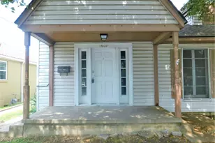 1609 N Locust St, Denton, TX 76201 - Photo 3