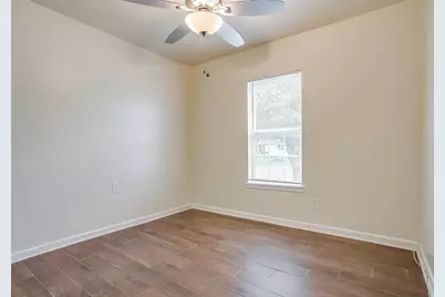3537 Half Moon Drive, Fort Worth, TX 76111 - Photo 15