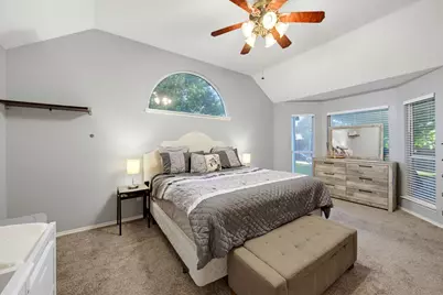 427 Watertown Lane, Arlington, TX 76002 - Photo 13