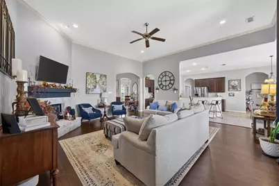 225 Diamond Rose Drive, Burleson, TX 76028 - Photo 17
