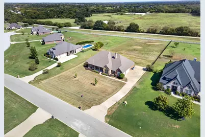 225 Diamond Rose Drive, Burleson, TX 76028 - Photo 11