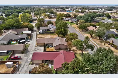 3830 Twin Falls Street, Irving, TX 75062 - Photo 9