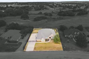 703 Country Club Dr, Joshua, TX 76058 - Photo 7