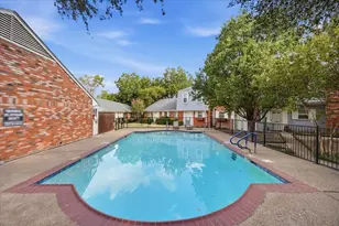 1061 Roaring Springs Rd, Fort Worth, TX 76114 - Photo 25