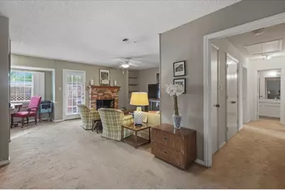 1061 Roaring Springs Road, Fort Worth, TX 76114 - Photo 5