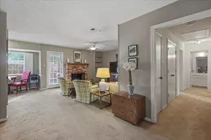 1061 Roaring Springs Rd, Fort Worth, TX 76114 - Photo 5