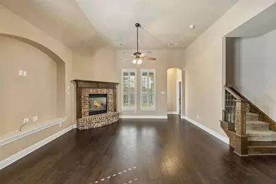 419 San Marcos Drive, Irving, TX 75039 - Photo 9