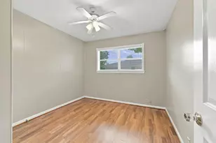 1111 Elmwood St, Gainesville, TX 76240 - Photo 15