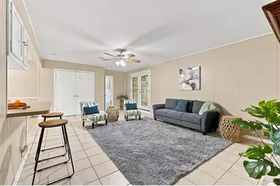 1111 Elmwood Street, Gainesville, TX 76240 - Photo 3