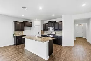 9005 Fescue Dr, Fort Worth, TX 76179 - Photo 5