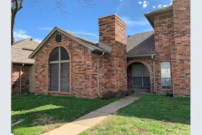 800 Custer Street, Arlington, TX 76014 - Photo 1