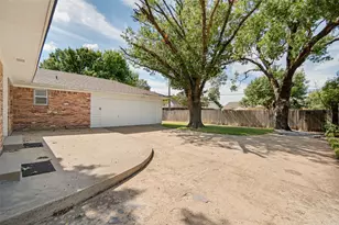 9941 Chippendale Dr, Dallas, TX 75238 - Photo 19