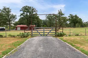 214 De La Cruz St, Weatherford, TX 76085 - Photo 31
