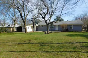 819 Thomas St, Denton, TX 76201 - Photo 31