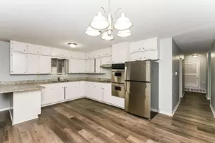 5505 Wonder Dr, Fort Worth, TX 76133 - Photo 3