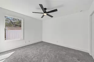 940 E Tucker St, Fort Worth, TX 76104 - Photo 15