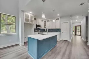 810 Euclid St, Cleburne, TX 76033 - Photo 7