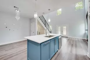 810 Euclid St, Cleburne, TX 76033 - Photo 9