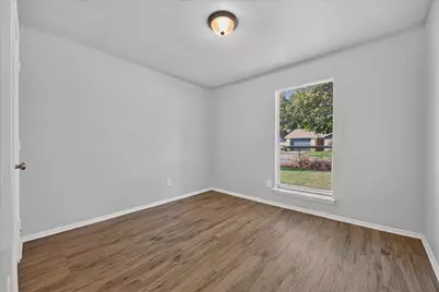7012 Lincolnshire Lane, North Richland Hills, TX 76182 - Photo 13