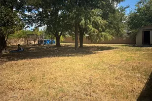 745 42nd St SW, Paris, TX 75460 - Photo 11