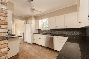 8419 Bocowood Dr, Dallas, TX 75228 - Photo 13