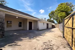 404 Vincent St, Cedar Hill, TX 75104 - Photo 5
