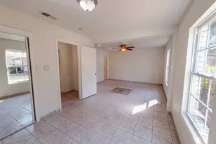 404 Vincent St, Cedar Hill, TX 75104 - Photo 9