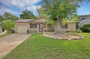 1258 Hidden Valley Dr, Dallas, TX 75241 - Photo 1