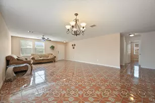 511 Travis Ranch Tr, Arlington, TX 76002 - Photo 9