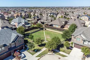 2700 Starburst Dr, Little Elm, TX 75068 - Photo 33