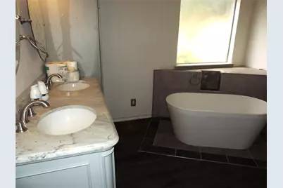 6825 W Driffield Court, North Richland Hills, TX 76182 - Photo 23